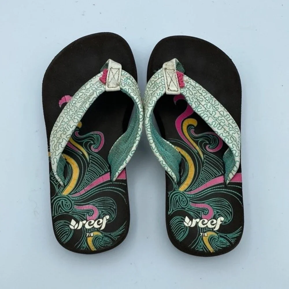 Reef kids 7/8 Sandals Flip Flop Thong Teal Pink Slip On Black Soles